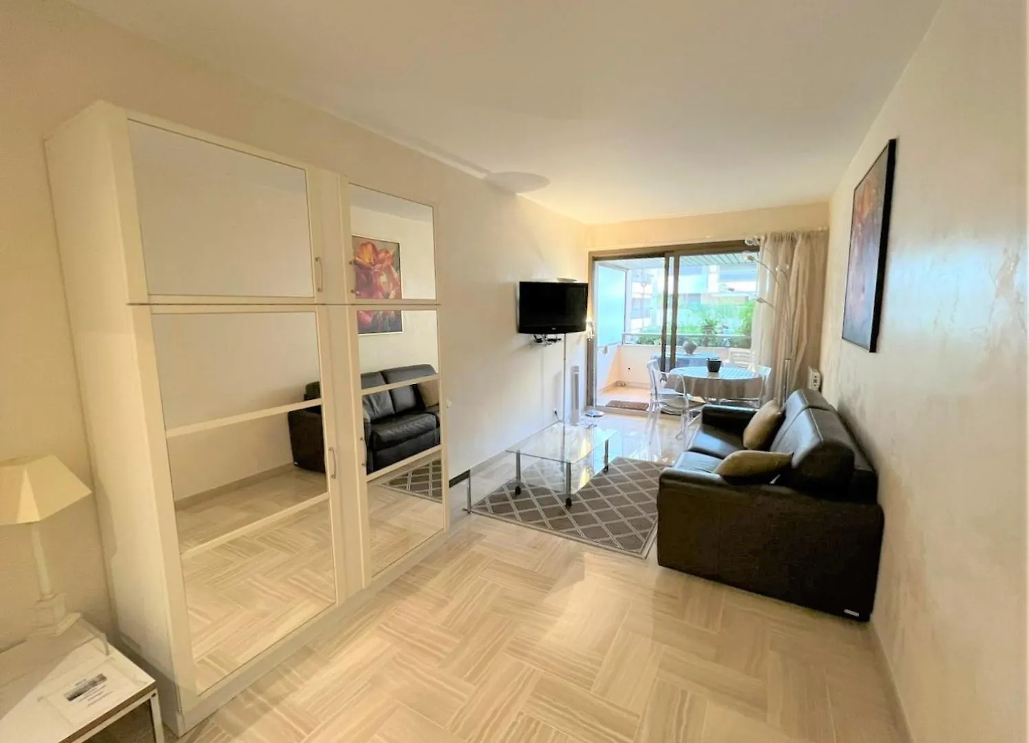 Agence Aici - Appartements Gray D'Albion Cannes Francia